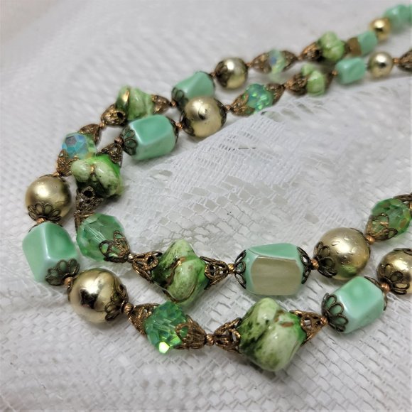 Vintage Double Strand Choker Mint Green Goldtone Necklace - Picture 2 of 8